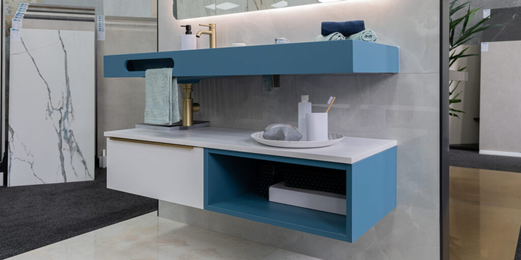 Badezimmer Set Designer Einzelwaschbecken Waschbecken mit Waschbeckenunterschrank LED Bluetooth Spiegel mit Lautsprecheranlage