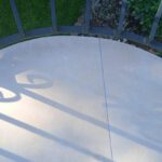 Perfekte Fliesenarbeit für Balkone. Feinsteinzeug individuell zugeschnitten für Balkone