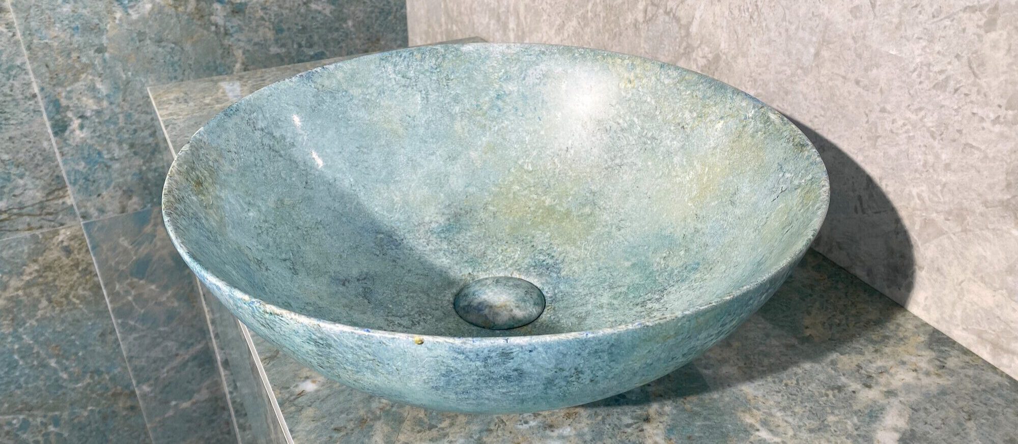 Keramik Waschbecken in grün Dune bei Madak in Mannheim und Wetzlar