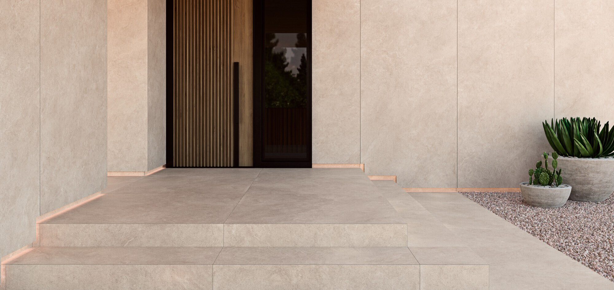 Moderner Hauseingang mit beigen Natursteinoptik-Fliesen, Boden 120 × 120 cm, Wand 100 × 300 cm und passende Stufen – trittsicher und hochbelastbar.